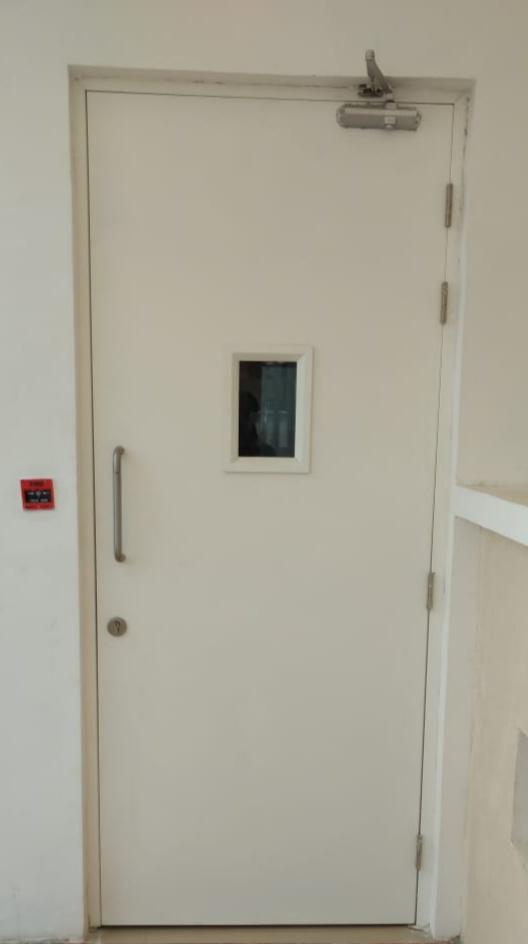 Clean Room Doors installation 3